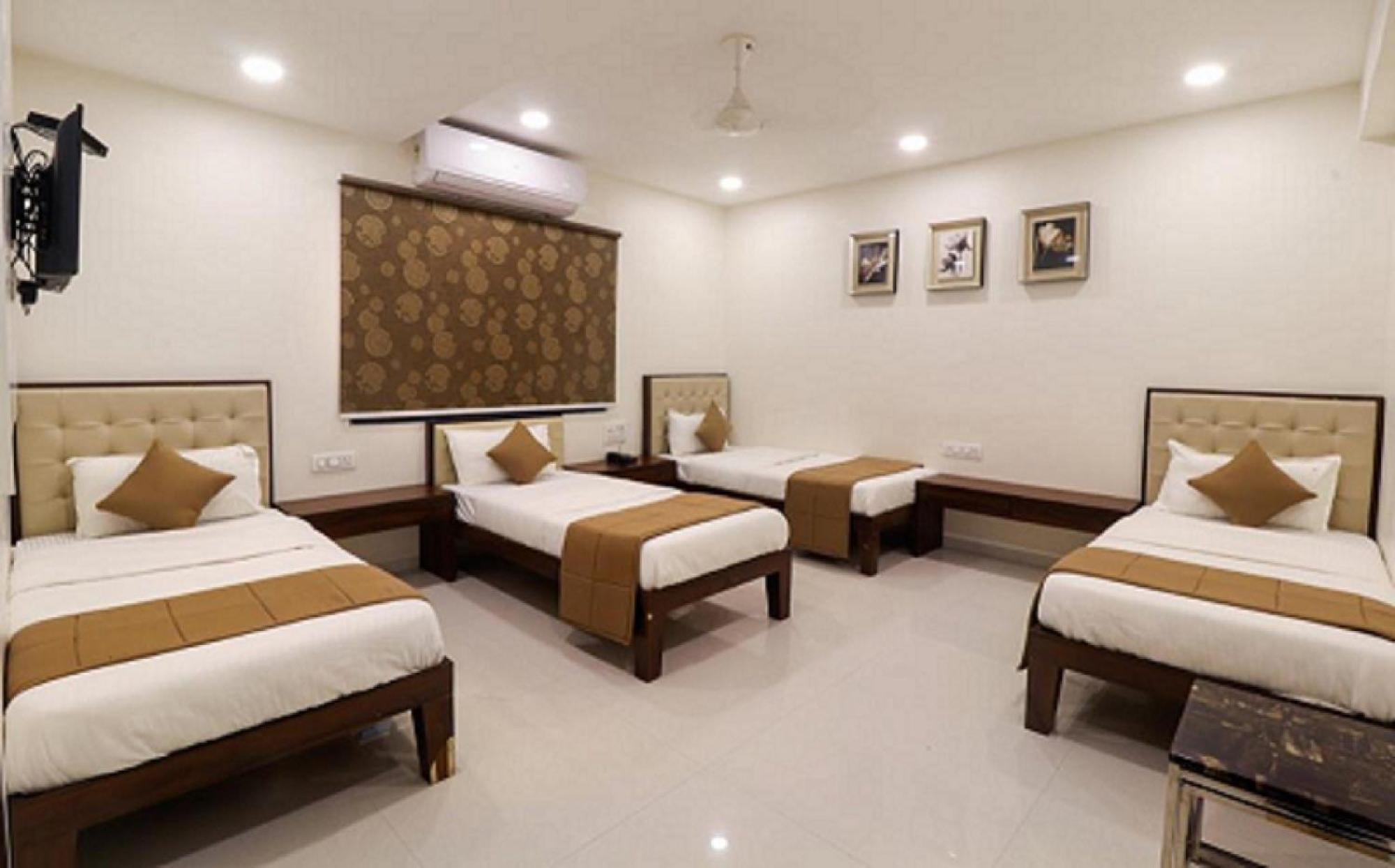 Royal Inn Hotel Ambaji Bagian luar foto