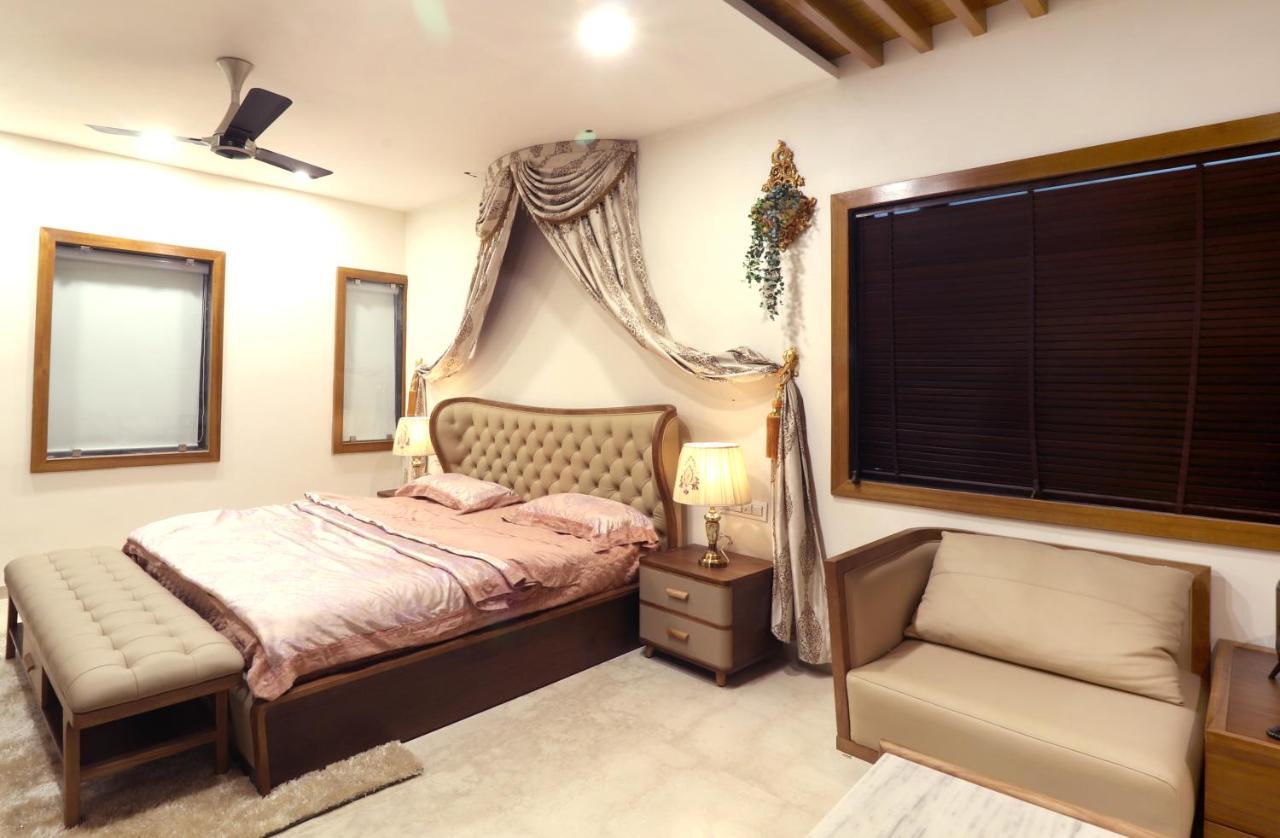 Royal Inn Hotel Ambaji Bagian luar foto