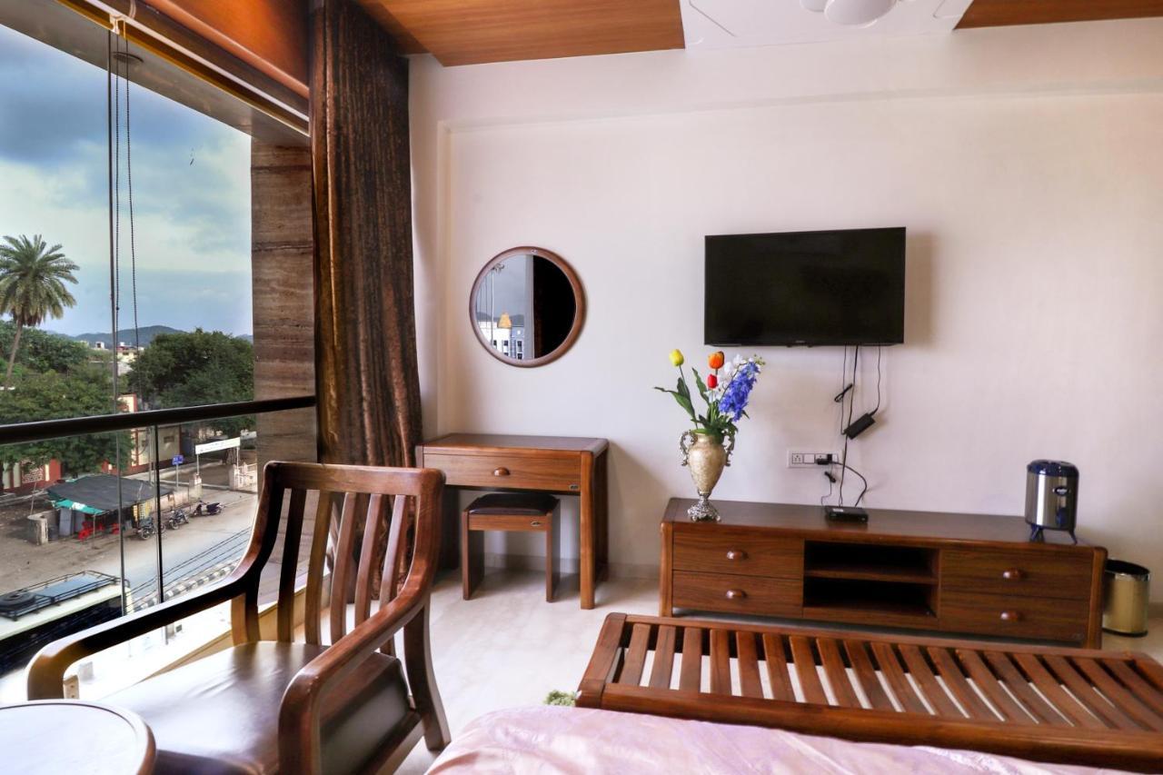 Royal Inn Hotel Ambaji Bagian luar foto