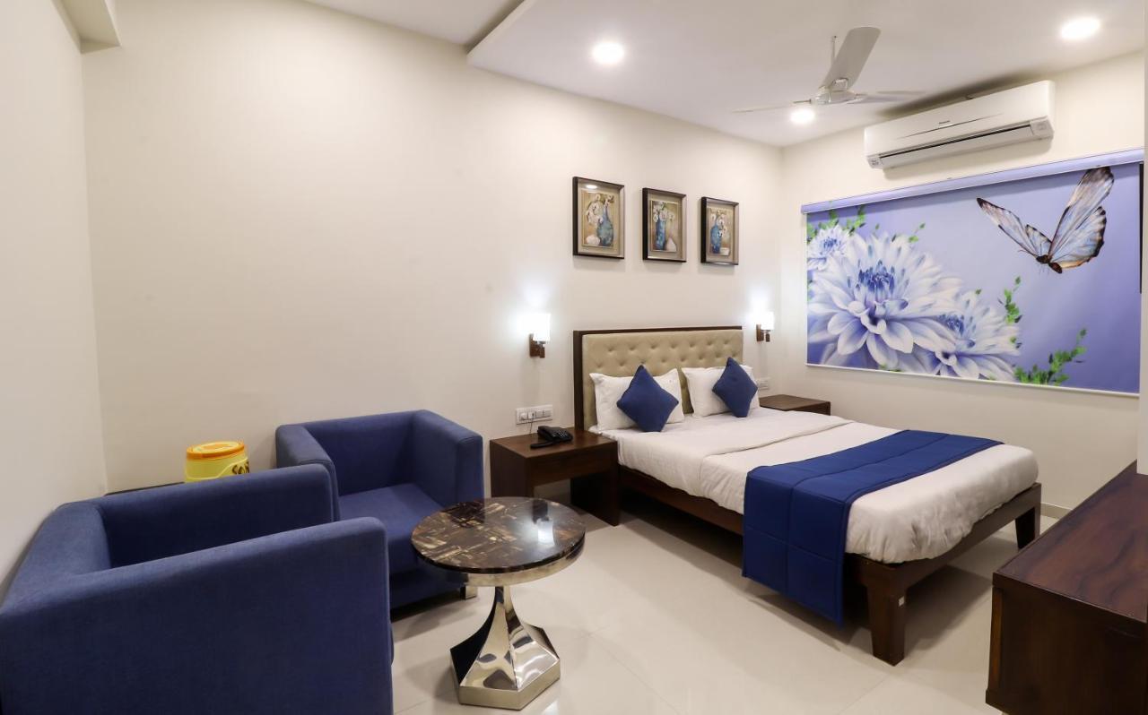 Royal Inn Hotel Ambaji Bagian luar foto
