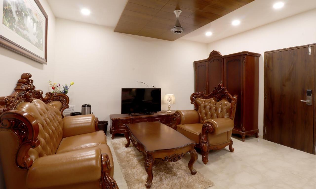 Royal Inn Hotel Ambaji Bagian luar foto