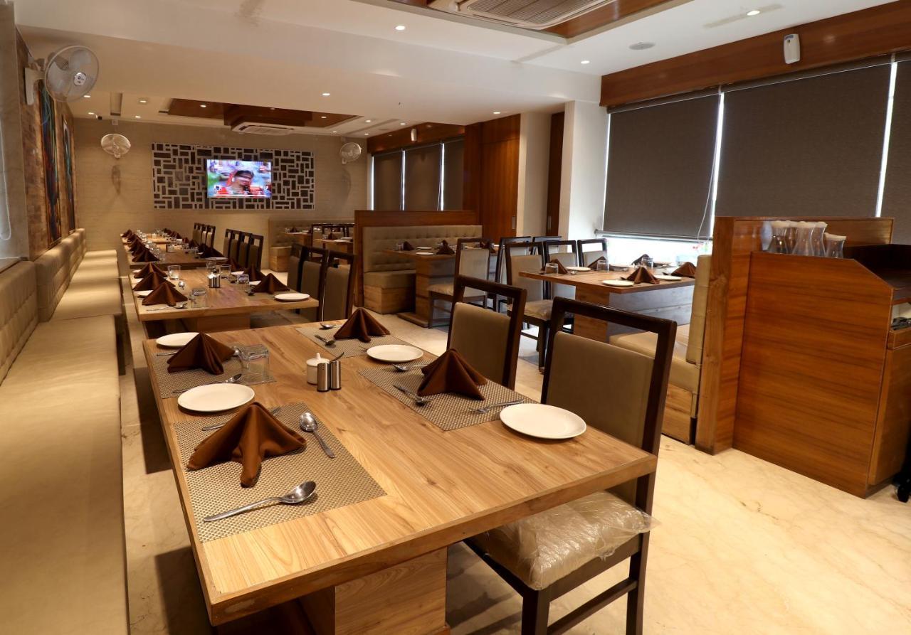 Royal Inn Hotel Ambaji Bagian luar foto